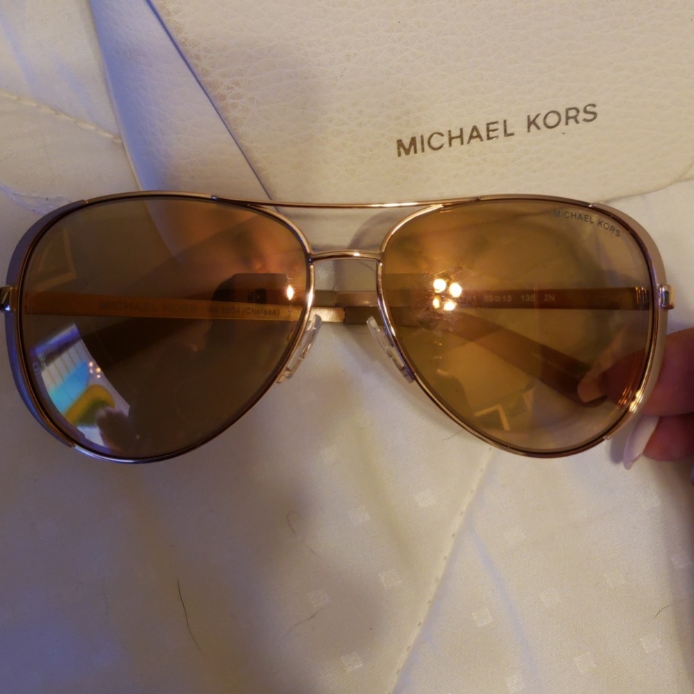 Michael kors shades - Picture 3 of 3